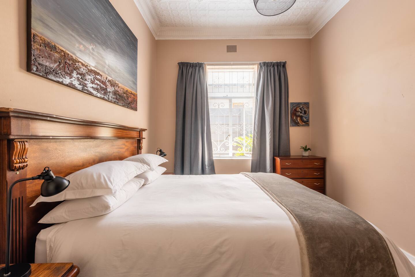 bfe5698d-ac27-4b99-8c51-df650586eb60